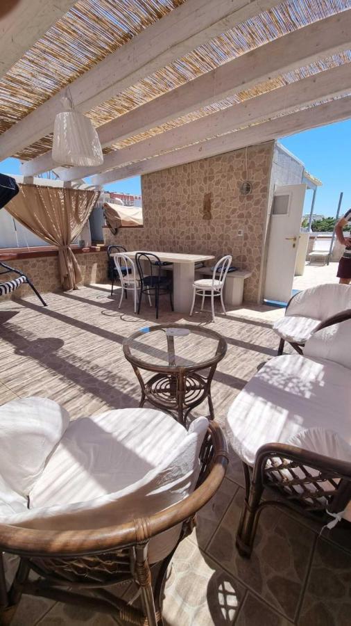 Il Girasole, Distante Solo 200 Mt. Reali Dal Mare Apartamento Lido Marini Exterior foto
